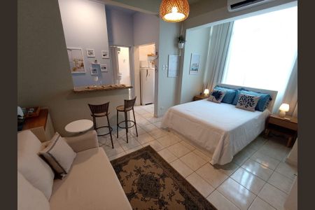 Sala / Quarto de apartamento para alugar com 1 quarto, 45m² em Aparecida, Santos