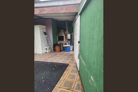 Casa à venda com 360m², 4 quartos e 5 vagas Casa à venda com 360m², 4 quartos e 5 vagasÁrea externa