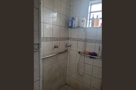 Casa à venda com 360m², 4 quartos e 5 vagas Casa à venda com 360m², 4 quartos e 5 vagasBanheiro