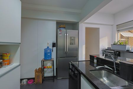 Apartamento à venda com 141m², 4 quartos e 3 vagas