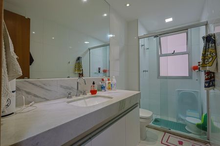 Apartamento à venda com 141m², 4 quartos e 3 vagas