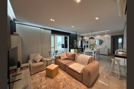 Apartamento para alugar com 108m², 3 quartos e 2 vagas Apartamento para alugar com 108m², 3 quartos e 2 vagasSala