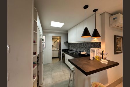 Apartamento para alugar com 108m², 3 quartos e 2 vagas Apartamento para alugar com 108m², 3 quartos e 2 vagasCozinha