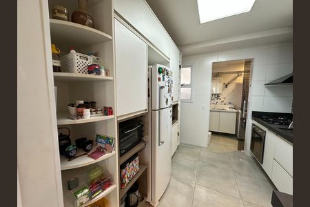 Apartamento para alugar com 108m², 3 quartos e 2 vagas Apartamento para alugar com 108m², 3 quartos e 2 vagasCozinha