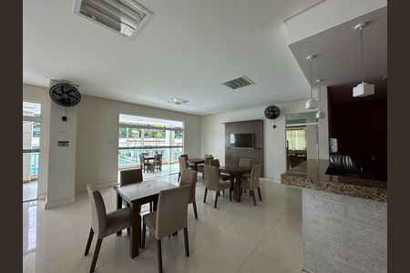Apartamento para alugar com 108m², 3 quartos e 2 vagas Apartamento para alugar com 108m², 3 quartos e 2 vagasÁrea comum - Salão de festas