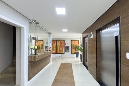 Apartamento para alugar com 108m², 2 quartos e 1 vaga Apartamento para alugar com 108m², 2 quartos e 1 vagaÁrea comum - Hall