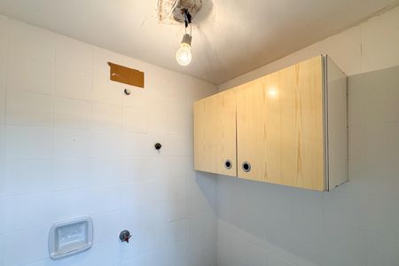 Apartamento para alugar com 108m², 2 quartos e 1 vaga Apartamento para alugar com 108m², 2 quartos e 1 vagaBanheiro de serviço