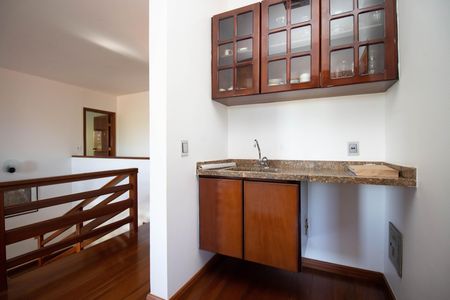Casa à venda com 800m², 5 quartos e 5 vagasBanheiro Social