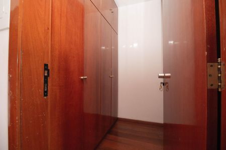 Casa à venda com 800m², 5 quartos e 5 vagasCloset