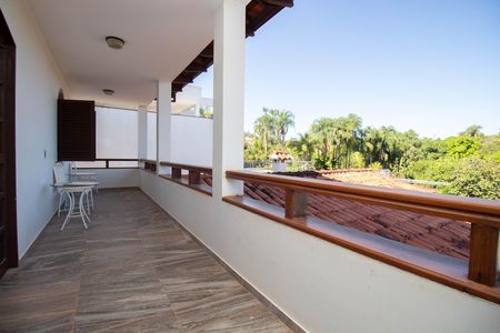 Casa à venda com 800m², 5 quartos e 5 vagasSacada