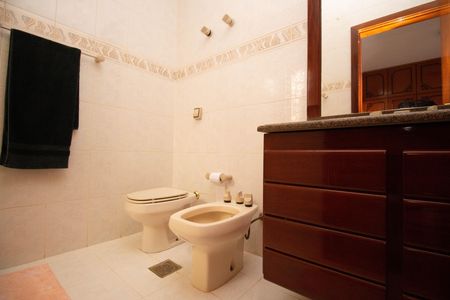 Casa à venda com 800m², 5 quartos e 5 vagasBanheiro da Suíte 4