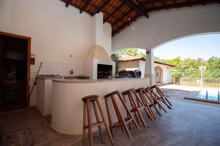 Casa à venda com 800m², 5 quartos e 5 vagasChurrasqueira