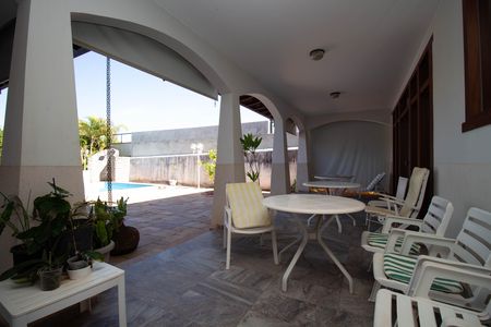 Casa à venda com 800m², 5 quartos e 5 vagasVaranda