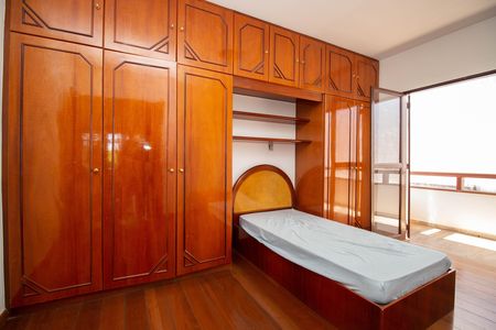 Casa à venda com 800m², 5 quartos e 5 vagasSuíte 1