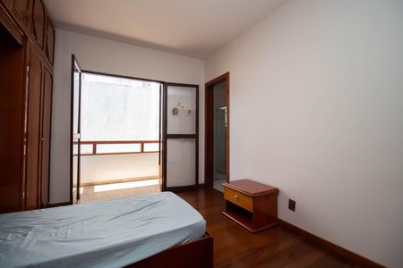Casa à venda com 800m², 5 quartos e 5 vagasSuíte 1