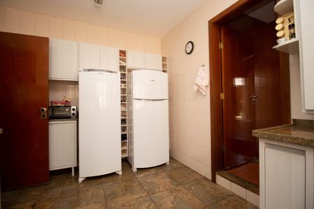 Casa à venda com 800m², 5 quartos e 5 vagasCozinha