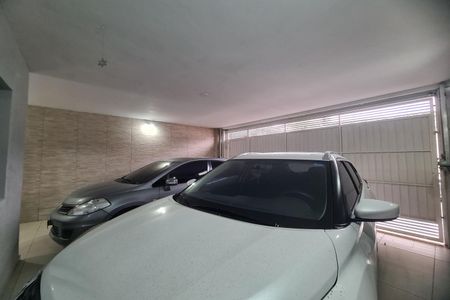 Garagem de casa à venda com 2 quartos, 188m² em Vila Independencia, São Paulo