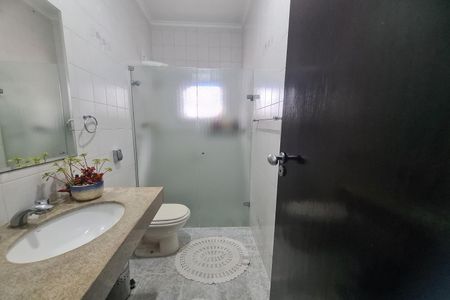 Banheiro da Suíte de casa à venda com 2 quartos, 188m² em Vila Independencia, São Paulo