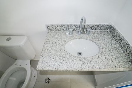 Apartamento à venda com 59m², 2 quartos e 1 vagaBanheiro Social