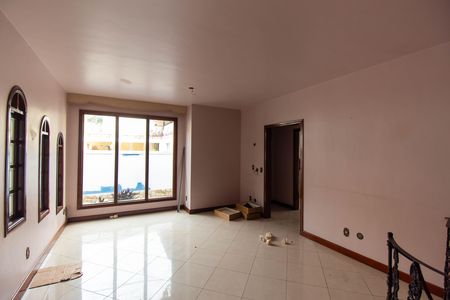 Sala de casa de condomínio à venda com 3 quartos, 300m² em Largo da Batalha, Niterói