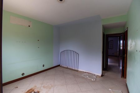 Casa de condomínio à venda com 300m², 3 quartos e 4 vagas Casa de condomínio à venda com 300m², 3 quartos e 4 vagas Suíte 1