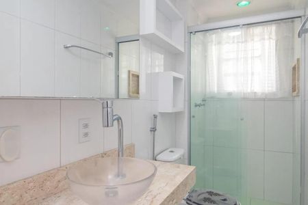 Apartamento para alugar com 70m², 2 quartos e sem vaga Apartamento para alugar com 70m², 2 quartos e sem vagaBanheiro