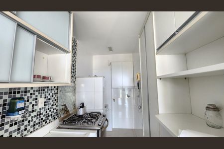 Apartamento para alugar com 120m², 2 quartos e 2 vagas Apartamento para alugar com 120m², 2 quartos e 2 vagasCozinha