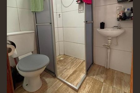 Banheiro social de apartamento para alugar com 2 quartos, 38m² em Parque Marechal Rondon, Cachoeirinha
