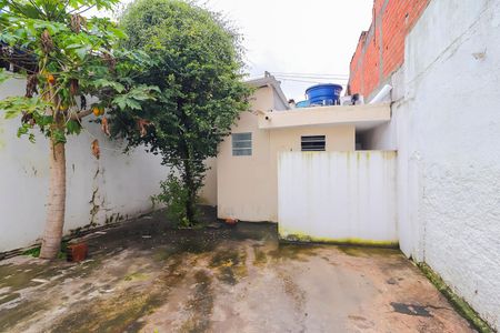 Casa para alugar com 60m², 1 quarto e sem vagaQuintal