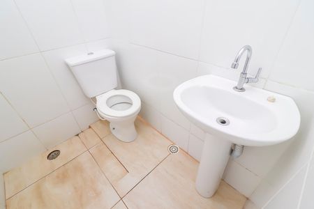 Casa para alugar com 60m², 1 quarto e sem vagaBanheiro da Suíte