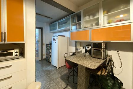 Apartamento à venda com 160m², 3 quartos e 2 vagas Apartamento à venda com 160m², 3 quartos e 2 vagasCozinha