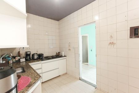 Cozinha de apartamento à venda com 3 quartos, 82m² em Havaí, Belo Horizonte