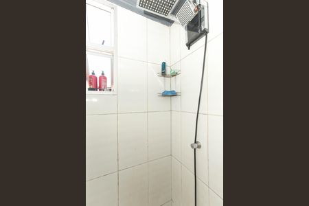 Banheiro de apartamento à venda com 3 quartos, 82m² em Havaí, Belo Horizonte
