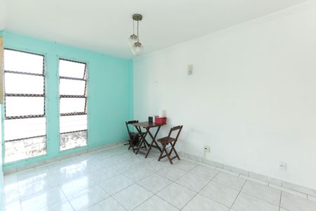 Apartamento à venda com 82m², 3 quartos e 1 vaga Apartamento à venda com 82m², 3 quartos e 1 vagaSala