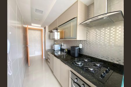Apartamento para alugar com 79m², 3 quartos e 1 vaga
