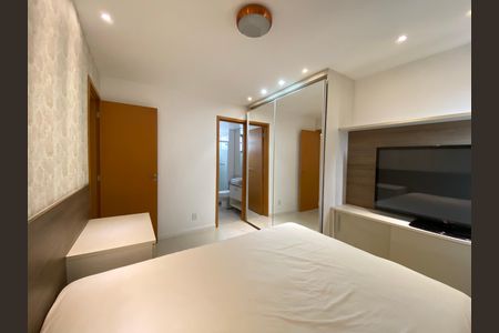 Apartamento para alugar com 79m², 3 quartos e 1 vaga