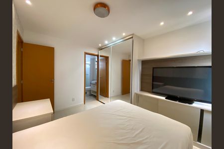 Apartamento para alugar com 79m², 3 quartos e 1 vaga