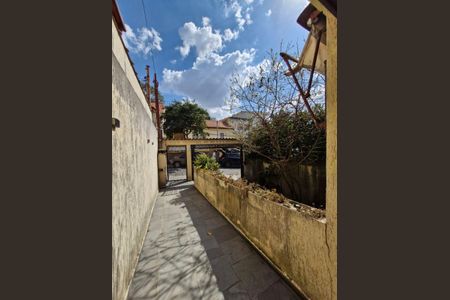 Casa à venda com 145m², 3 quartos e 2 vagas Casa à venda com 145m², 3 quartos e 2 vagasÁrea externa