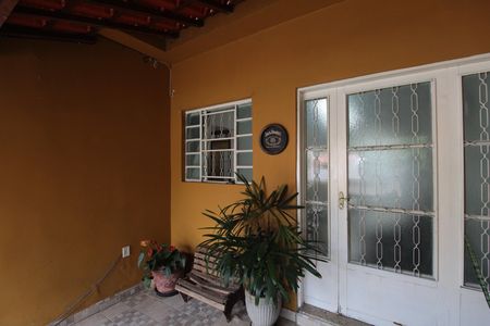 Casa à venda com 368m², 2 quartos e 2 vagasÁrea Externa