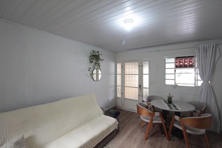 Casa à venda com 368m², 2 quartos e 2 vagasSala