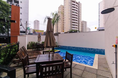 Apartamento para alugar com 50m², 2 quartos e 1 vaga Apartamento para alugar com 50m², 2 quartos e 1 vagaÁrea comum - Piscina