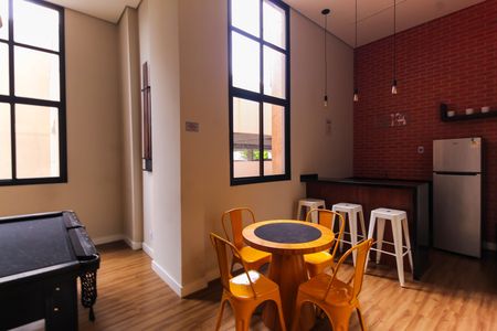 Apartamento para alugar com 50m², 2 quartos e 1 vaga Apartamento para alugar com 50m², 2 quartos e 1 vagaSala de Jogos
