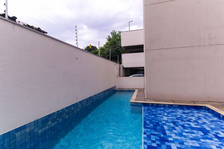 Apartamento para alugar com 50m², 2 quartos e 1 vaga Apartamento para alugar com 50m², 2 quartos e 1 vagaÁrea comum - Piscina