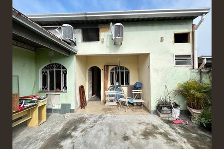 Área externa de casa para alugar com 2 quartos, 120m² em Paiol de Pólvora, Nilópolis