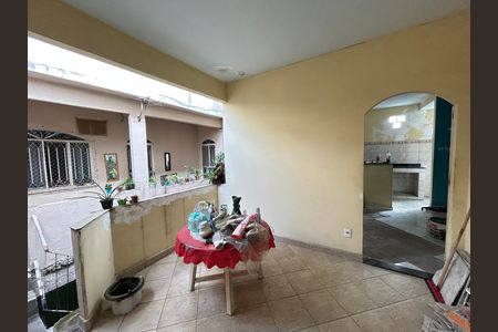 Casa para alugar com 120m², 2 quartos e sem vagaVaranda
