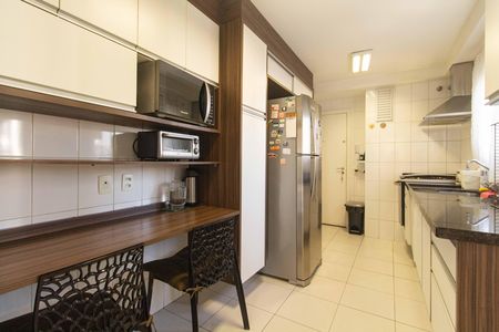 Apartamento à venda com 146m², 3 quartos e 2 vagasCozinha