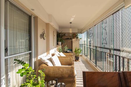 Apartamento à venda com 146m², 3 quartos e 2 vagasVaranda da Sala