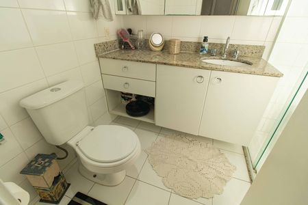 Apartamento à venda com 146m², 3 quartos e 2 vagasBanheiro da Suíte 2