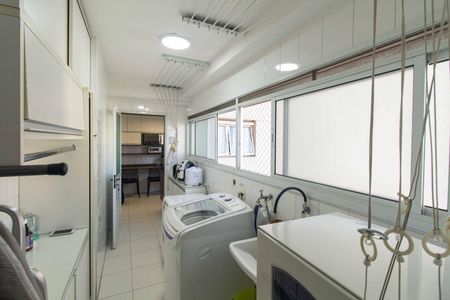 Apartamento à venda com 146m², 3 quartos e 2 vagasÁrea de Serviço