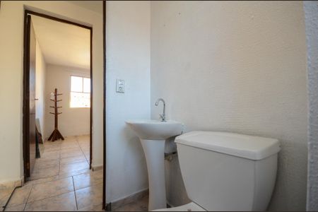 Casa para alugar com 55m², 2 quartos e 1 vaga Casa para alugar com 55m², 2 quartos e 1 vagaBanheiro